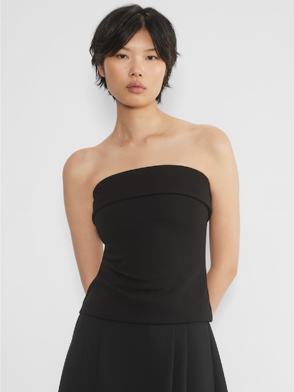 Babaton FigureKnit™ Eyecatcher Tube Top